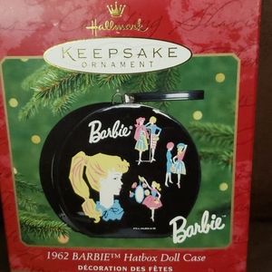 Barbie collectors hatbox doll case ornament